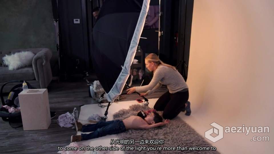 Meg Bitton-新生儿工作室：家庭摆姿势摄影布光教程 中英字幕Meg Bitton,新生儿摄影,新生儿摆姿,全家福摄影 - AE资源网 www.aeziyuan.com